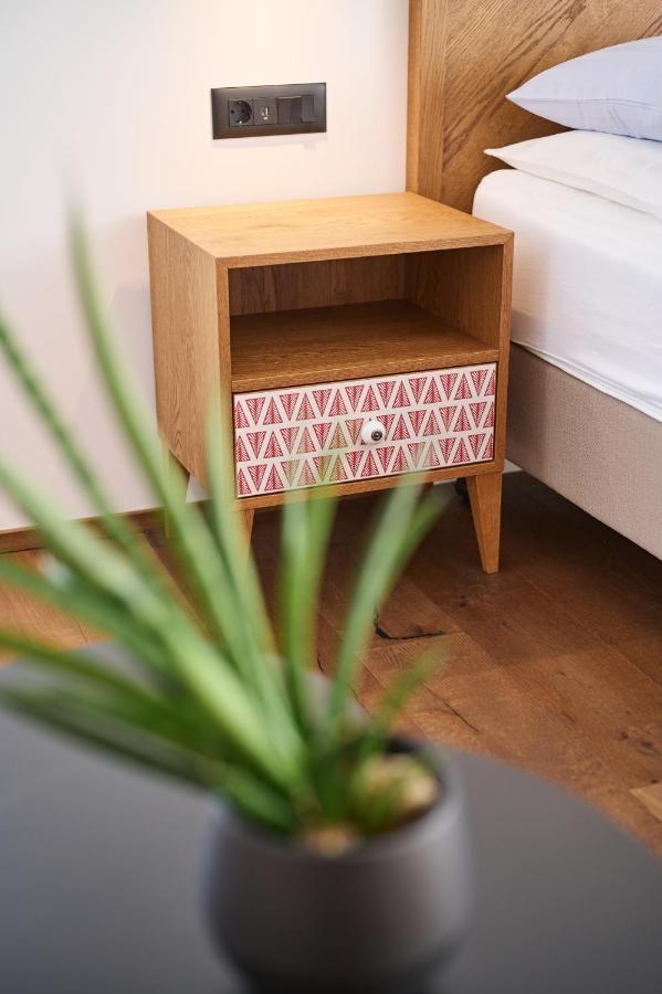Hotel Hisa Ancka, Sencur - 3 Min To The Airport Zewnętrze zdjęcie