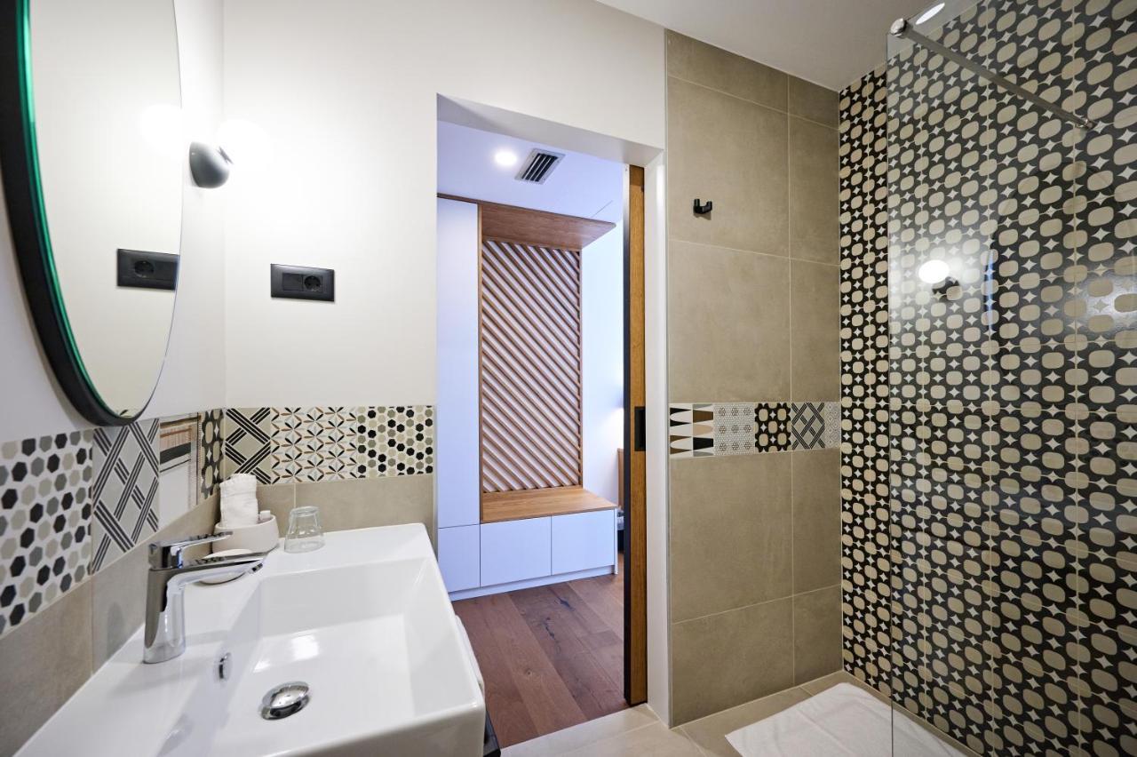 Hotel Hisa Ancka, Sencur - 3 Min To The Airport Zewnętrze zdjęcie