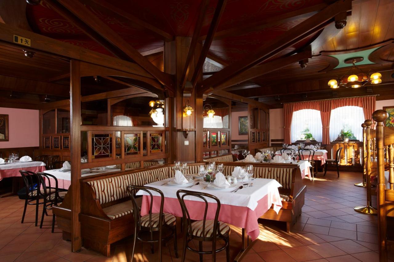 Hotel Hisa Ancka, Sencur - 3 Min To The Airport Zewnętrze zdjęcie