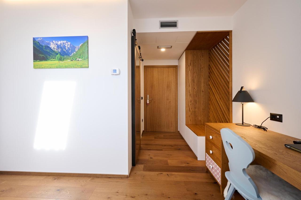 Hotel Hisa Ancka, Sencur - 3 Min To The Airport Zewnętrze zdjęcie