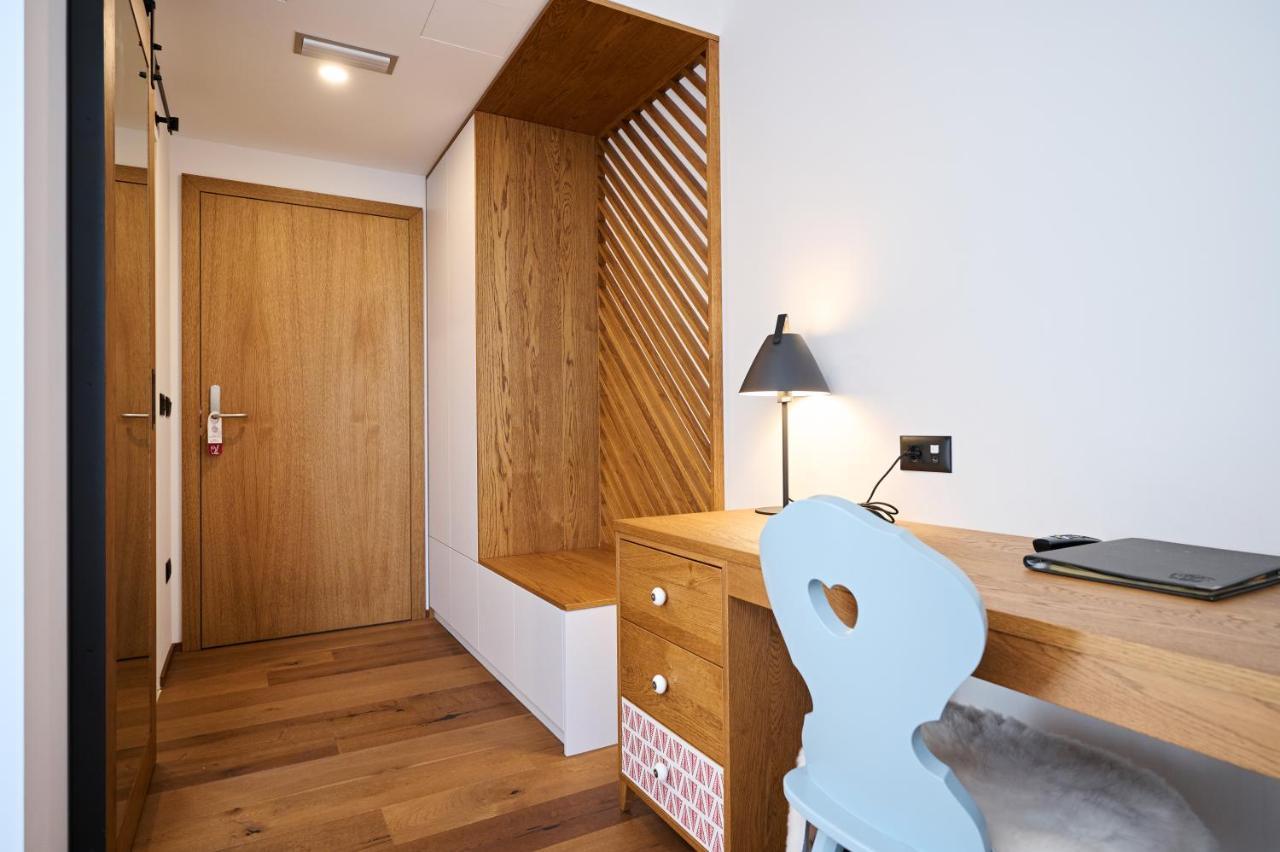 Hotel Hisa Ancka, Sencur - 3 Min To The Airport Zewnętrze zdjęcie