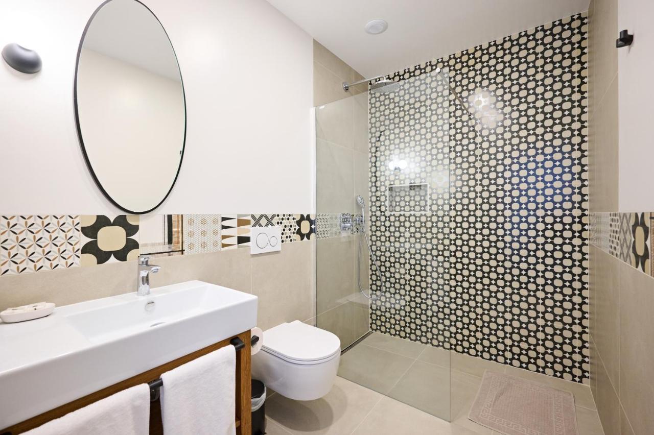 Hotel Hisa Ancka, Sencur - 3 Min To The Airport Zewnętrze zdjęcie